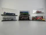 Verzameling schaalmodellen – klassieke auto’s, bussen en Volkswagen-diorama – foto 2 – kavel bij De Kringwinkel, Heverlee