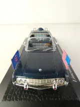 Verzameling schaalmodellen – klassieke auto’s, bussen en Volkswagen-diorama – foto 4 – kavel bij De Kringwinkel, Heverlee