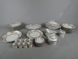 Klassiek porseleinen servies Limoges voor 8 personen – kavel bij De Kringwinkel, Diest