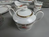 Klassiek porseleinen servies Limoges voor 8 personen – foto 9 – kavel bij De Kringwinkel, Diest
