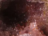Roze amethistgeode (natuurlijke kristalvorming) – foto 2 – kavel bij De Kringwinkel, Heverlee