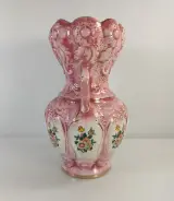 Vintage keramische siervaas met reliëfdecor en dubbele oren – kavel bij De Kringwinkel, Turnhout