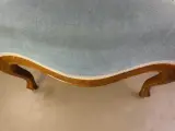 Klassieke gewatteerde fauteuil – foto 3 – kavel bij De Kringwinkel, Heverlee