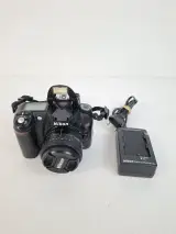Nikon D50 DSLR Spiegelreflexcamera + Schitterende Nikon AF Nikkor 50mm f/1.8D Portretlens (Complete Set!) – foto 2 – kavel bij De Kringwinkel, Waardamme