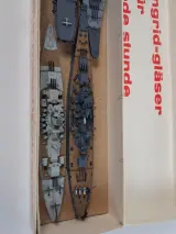 Vier miniatuur oorlogsschepen – foto 3 – kavel bij De Kringwinkel, Waardamme