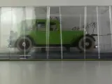 Set van 3 Tintin modelauto's in schaal 1/24 in originele verpakking(OVP) – foto 3 – kavel bij De Kringwinkel, Heverlee