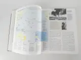 2-delige Franstalige boekenreeks Le Monde en Guerre – foto 5 – kavel bij De Kringwinkel, Heverlee