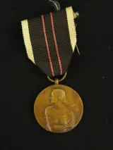 Militair lot van medailles, eretekens en uniformknopen – foto 4 – kavel bij De Kringwinkel, Antwerpen