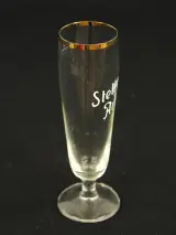 Stella Artois set van vier vintage luxe pilsglazen met goudkleurige rand op voet 1970 – foto 6 – kavel bij De Kringwinkel, Antwerpen