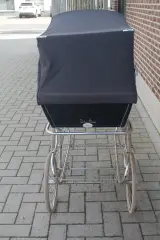 Silvercross traditionele kinderwagen – foto 2 – kavel bij De Kringwinkel, Brecht