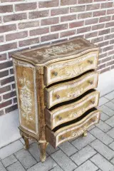 Vintage Italiaanse commode – foto 3 – kavel bij De Kringwinkel, Brecht