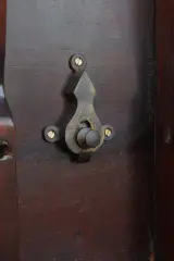 Klassieke antieke tripoortafel – foto 8 – kavel bij De Kringwinkel, Brecht