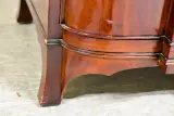 Elegante mahoniehouten commode met drie laden – foto 3 – kavel bij De Kringwinkel, Turnhout