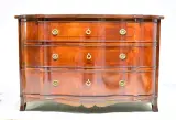 Elegante mahoniehouten commode met drie laden – foto 5 – kavel bij De Kringwinkel, Turnhout