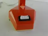 Vintage oranje elektrische tafelventilator ILKA – foto 3 – kavel bij De Kringwinkel, Heverlee