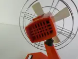 Vintage oranje elektrische tafelventilator ILKA – foto 7 – kavel bij De Kringwinkel, Heverlee