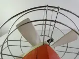 Vintage oranje elektrische tafelventilator ILKA – foto 10 – kavel bij De Kringwinkel, Heverlee