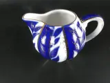 Russisch porseleinen theeservies met blauw-wit bladmotief – foto 6 – kavel bij De Kringwinkel, Heverlee