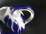 Russisch porseleinen theeservies met blauw-wit bladmotief – foto 7 – kavel bij De Kringwinkel, Heverlee