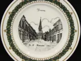 Set van 6 vintage Dessertborden met straatzichten uit Deurne beperkte oplage gesigneerd door de kunstenaar G. Swaenenpoel – foto 7 – kavel bij De Kringwinkel, Antwerpen