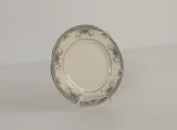 Set fijn porselein servies met bloemenmotief en gouden rand – foto 6 – kavel bij De Kringwinkel, Turnhout