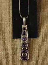 Sterling zilveren slangenketting met amethistenhanger – foto 4 – kavel bij De Kringwinkel, Antwerpen