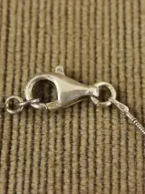 Sterling zilveren slangenketting met amethistenhanger – foto 7 – kavel bij De Kringwinkel, Antwerpen