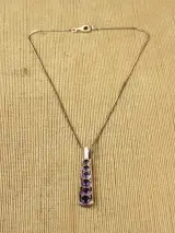Sterling zilveren slangenketting met amethistenhanger – foto 8 – kavel bij De Kringwinkel, Antwerpen