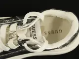 Guess zilverkleurige platform sneakers EU 38 – foto 6 – kavel bij De Kringwinkel, Antwerpen