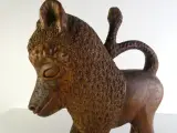 Afrikaans handgesneden houten leeuwensculptuur – foto 2 – kavel bij De Kringwinkel, Heverlee