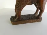Afrikaans handgesneden houten leeuwensculptuur – foto 4 – kavel bij De Kringwinkel, Heverlee