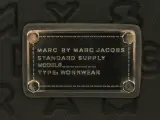 Marc by Marc Jacobs tabletbeschermer - zo goed als nieuw – foto 2 – kavel bij De Kringwinkel, Antwerpen
