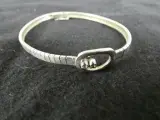 Elegante Zilveren Armband met Centraal Detail – foto 2 – kavel bij De Kringwinkel, Diest