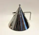 Alessi Il Conico waterkoker – kavel bij De Kringwinkel, Aalst