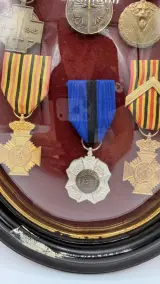 Verzameling Belgische militaire en burgerlijke onderscheidingen – foto 5 – kavel bij De Kringwinkel, Dendermonde