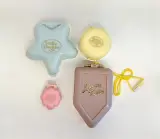 Set vintage Polly Pocket en Lovely Kitty speelgoeddoosjes – kavel bij De Kringwinkel, Aalst