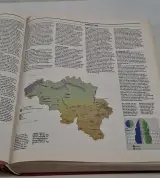 Informatief boek 'De hele wereld in woord en beeld' door T. van der Velde – foto 9 – kavel bij De Kringwinkel, Geraardsbergen