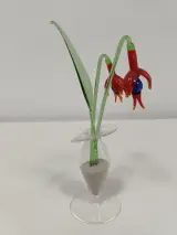 Set glazen bloemen in vaasjes – foto 8 – kavel bij De Kringwinkel, Ronse