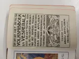 Het Volksmisboek en Vesperale met bijhorende etui – foto 3 – kavel bij De Kringwinkel, Liedekerke