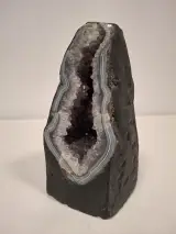Amethist geode decoratiestuk – foto 2 – kavel bij De Kringwinkel, Ronse