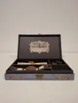 Tomorrowland 2015 'Melodia Treasure Case' – foto 3 – kavel bij De Kringwinkel, Ronse