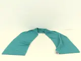 Damart sjaal met subtiele pailletten aan de uiteindes - turquoise – foto 4 – kavel bij De Kringwinkel, Antwerpen
