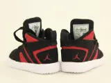 Jordan Flight Legend babysneakers EU 17 – foto 3 – kavel bij De Kringwinkel, Antwerpen