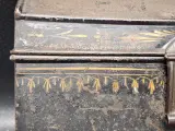 Set van 2 Antieke Antwerpse / Franse Handgeschilderde Blikken Schatkistjes - Volkskunst – foto 6 – kavel bij De Kringwinkel, Gent
