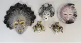 Set van 5 Venetiaanse decoratieve maskers handgeschilderd – kavel bij De Kringwinkel, Turnhout