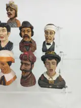 Collectie van 14 De Gouden Gaper beeldjes – foto 2 – kavel bij De Kringwinkel, Turnhout