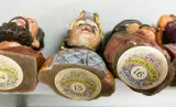 Collectie van 14 De Gouden Gaper beeldjes – foto 4 – kavel bij De Kringwinkel, Turnhout