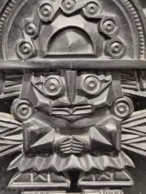 Handgesneden Peruaanse Tumi (Godenfiguur) Wandsculptuur - Zwarte Steen, Precolumbiaanse Stijl – foto 4 – kavel bij De Kringwinkel, Gent