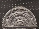 Handgesneden Peruaanse Tumi (Godenfiguur) Wandsculptuur - Zwarte Steen, Precolumbiaanse Stijl – foto 6 – kavel bij De Kringwinkel, Gent