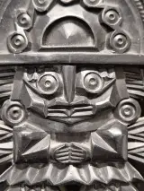 Handgesneden Peruaanse Tumi (Godenfiguur) Wandsculptuur - Zwarte Steen, Precolumbiaanse Stijl – foto 7 – kavel bij De Kringwinkel, Gent